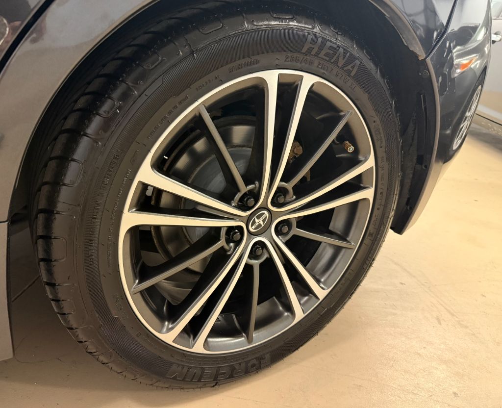 2013 Subaru Impreza WRX - Photo 11