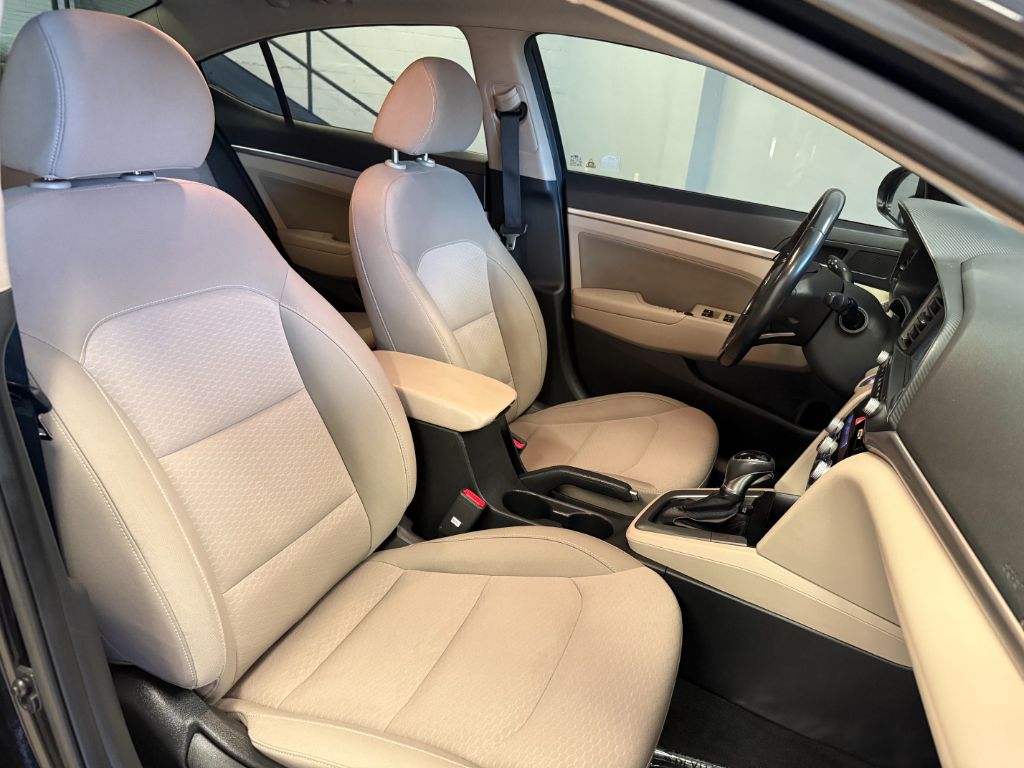 2020 Hyundai Elantra Value Edition - Photo 16