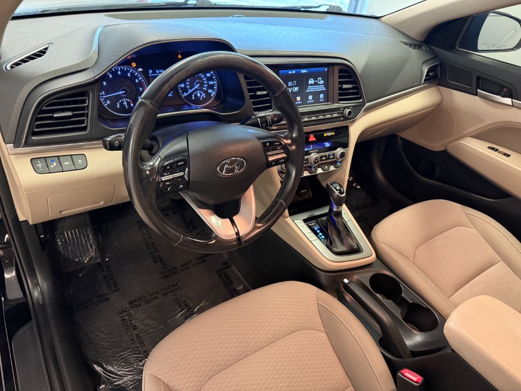 2020 Hyundai Elantra Value Edition - Photo 14