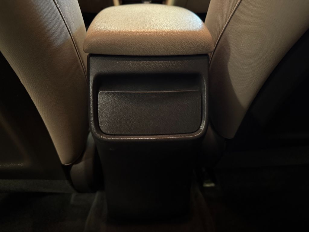 2020 Hyundai Elantra Value Edition - Photo 18