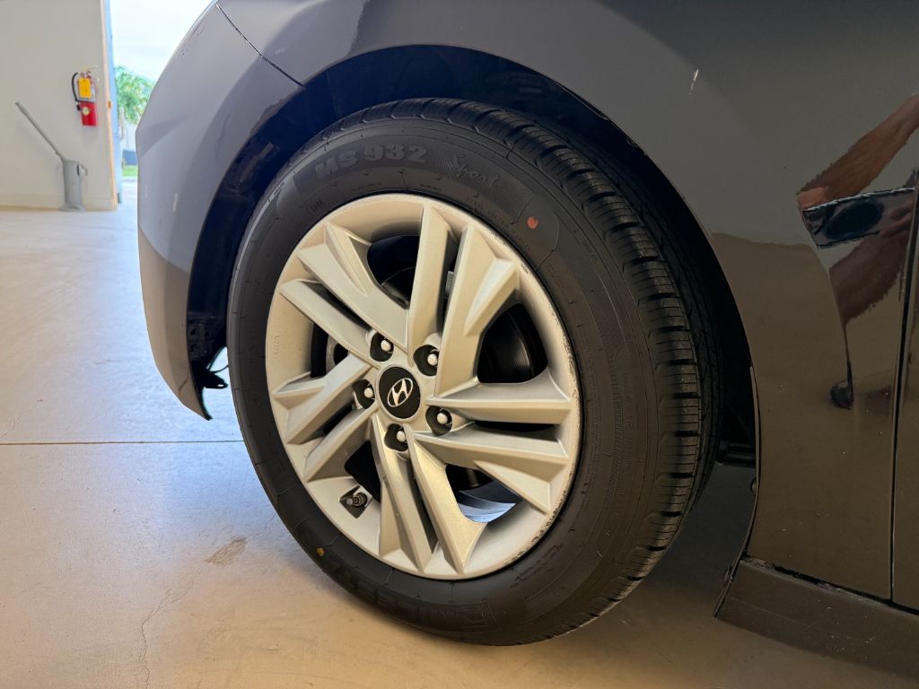 2020 Hyundai Elantra Value Edition - Photo 10
